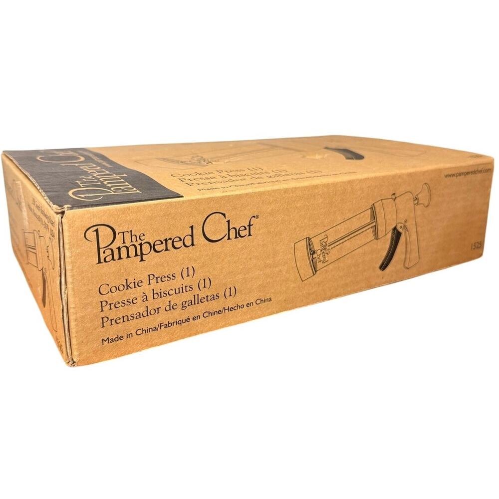 The Pampered Chef Cookie Press 1525 Spritz Maker 15 of 16 Discs Box Manual